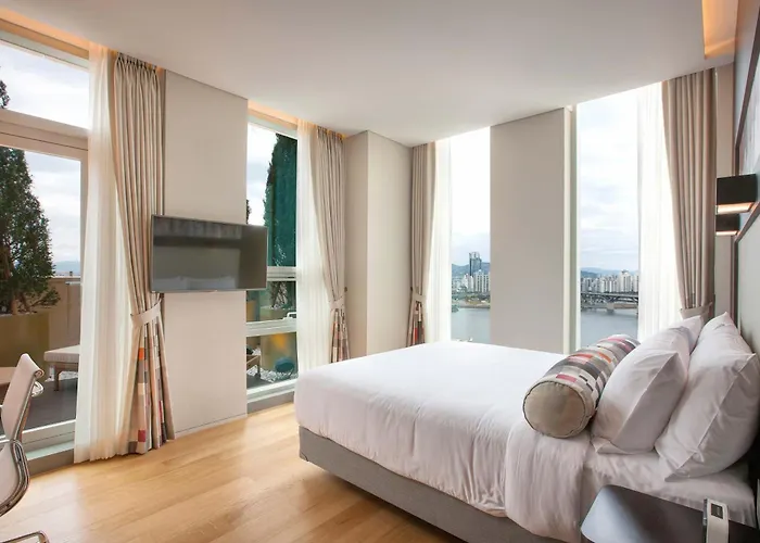 Hotel Aloft By Marriott Gangnam 3*